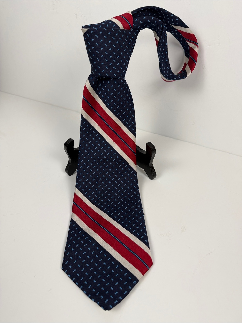 Classic Navy and Red Striped Men's Tie